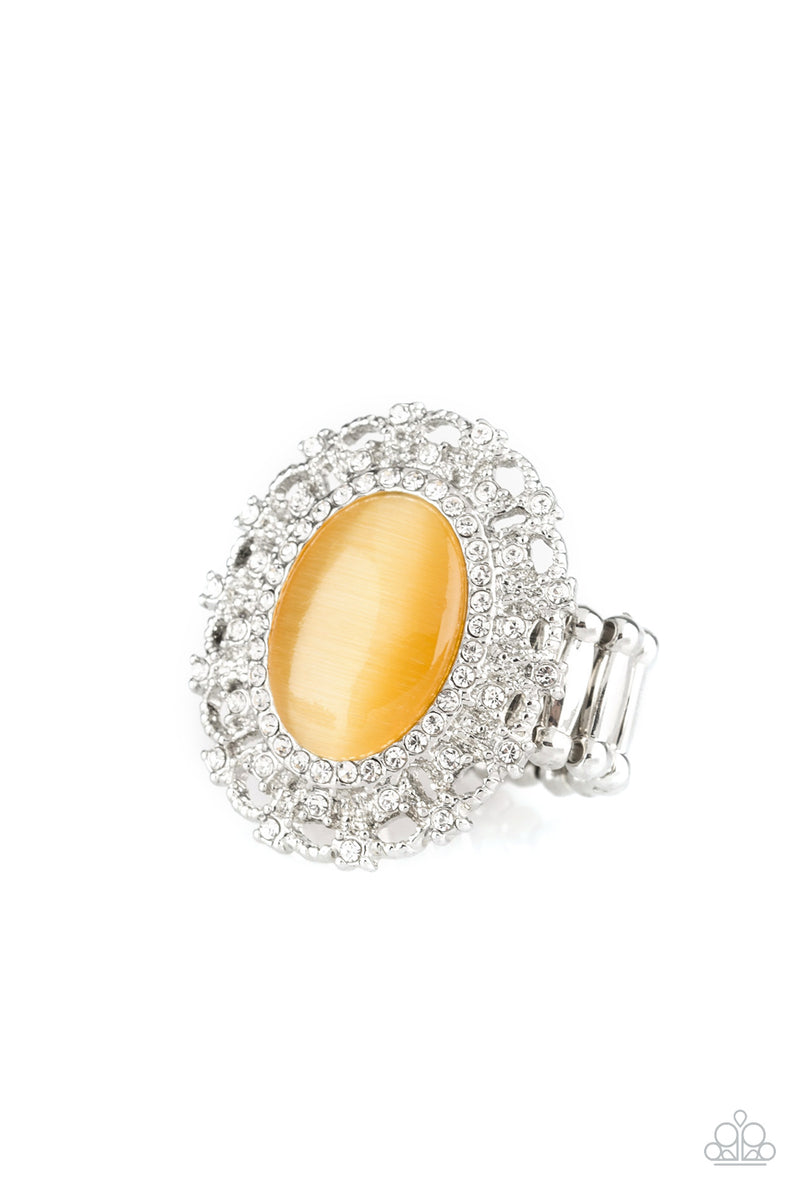 Paparazzi Ring BAROQUE The Spell Yellow Moonstone