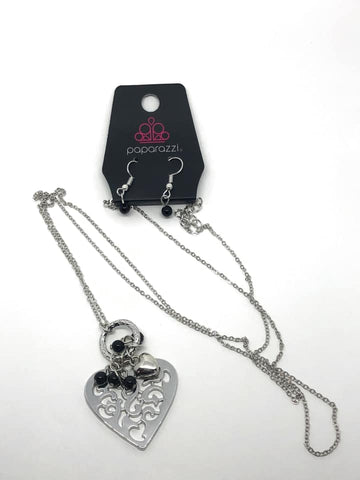 Romeo Romance Black Necklace/Earring Set